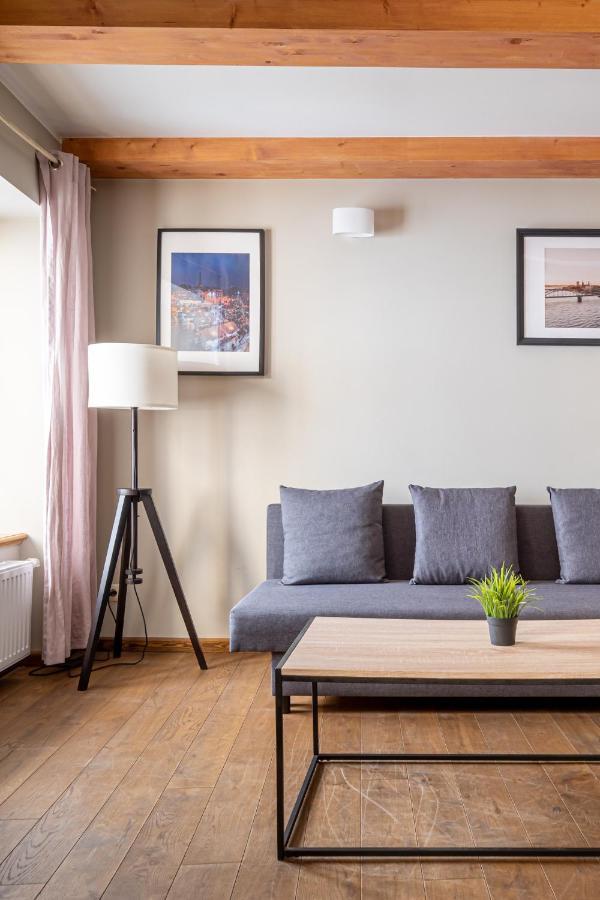 Enjoy Old Town Vibes In 1716 Laipu Residence With 4 Stylish Apartments And 1 Penthouse Riga Bagian luar foto