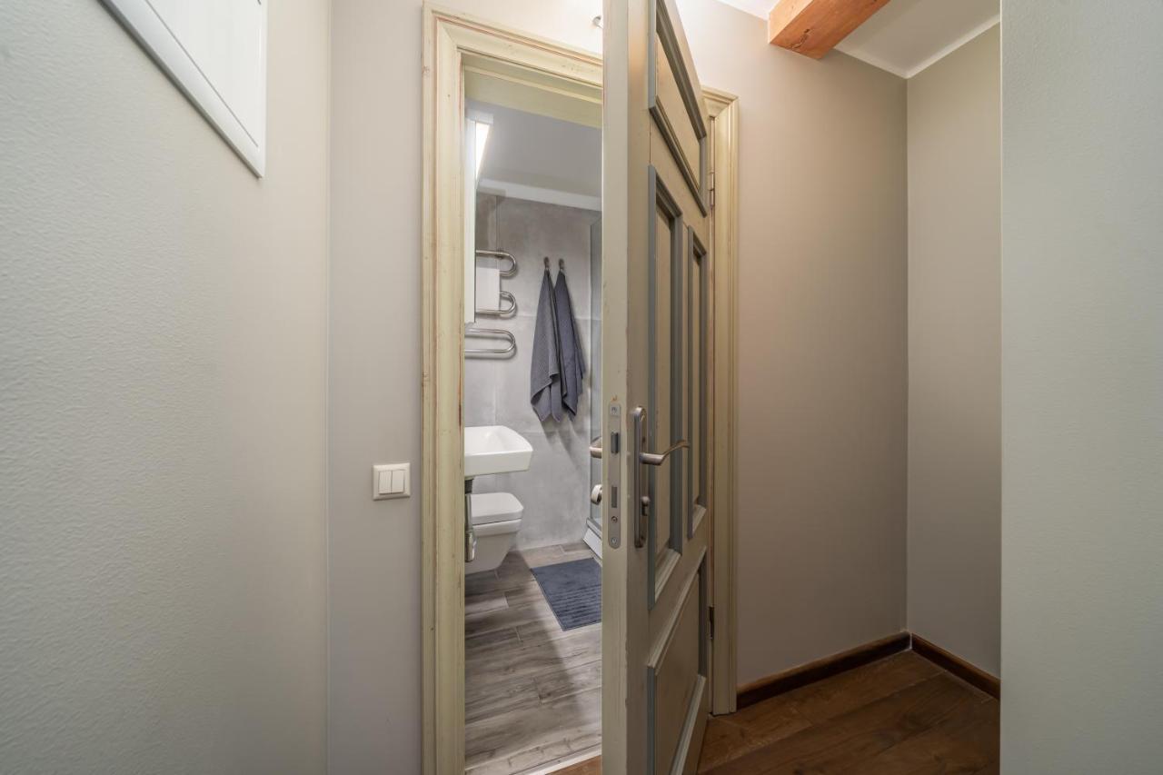 Enjoy Old Town Vibes In 1716 Laipu Residence With 4 Stylish Apartments And 1 Penthouse Riga Bagian luar foto