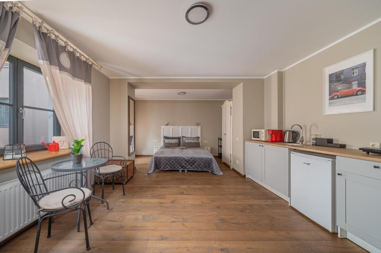 Enjoy Old Town Vibes In 1716 Laipu Residence With 4 Stylish Apartments And 1 Penthouse Riga Bagian luar foto