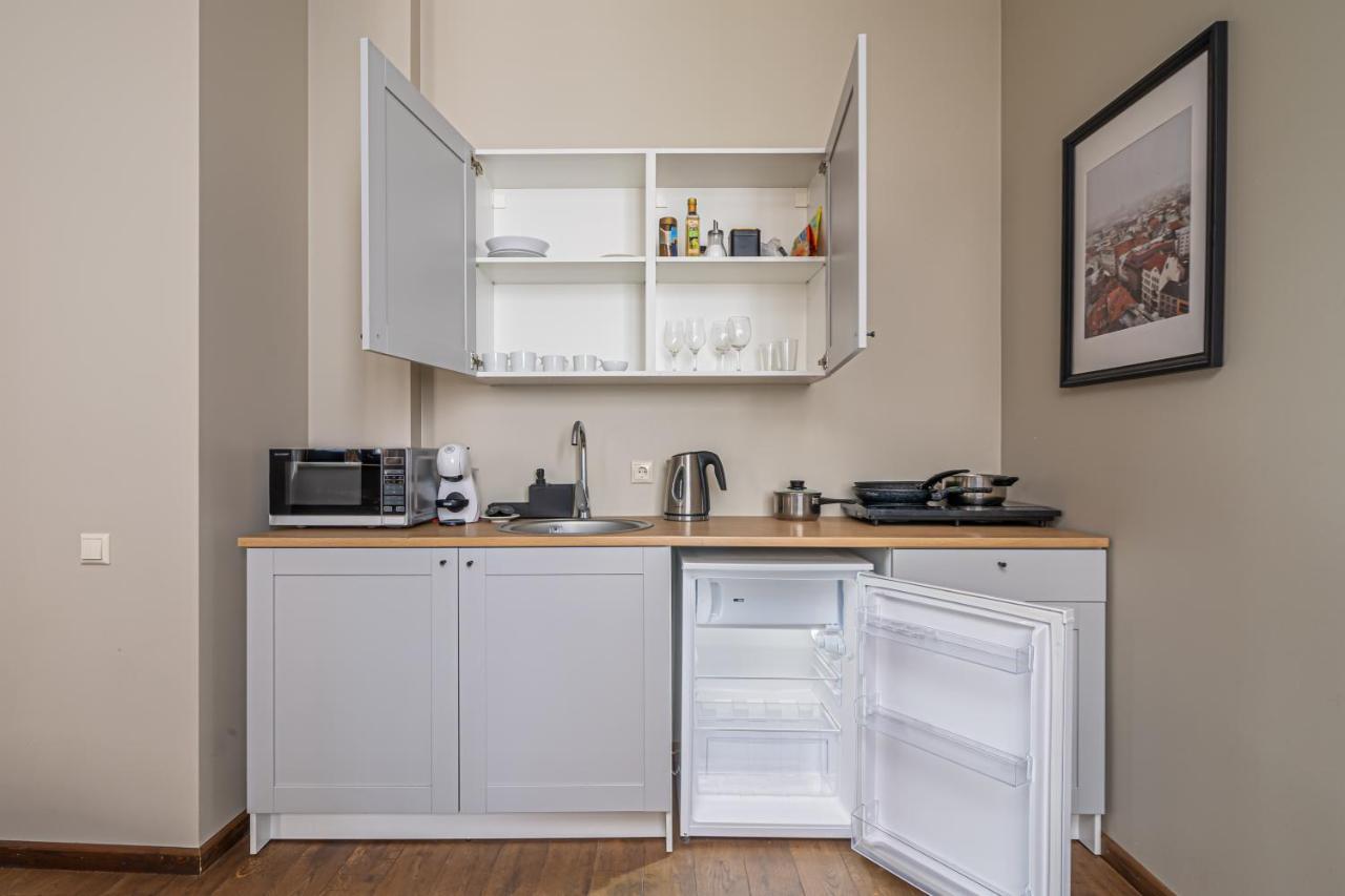 Enjoy Old Town Vibes In 1716 Laipu Residence With 4 Stylish Apartments And 1 Penthouse Riga Bagian luar foto