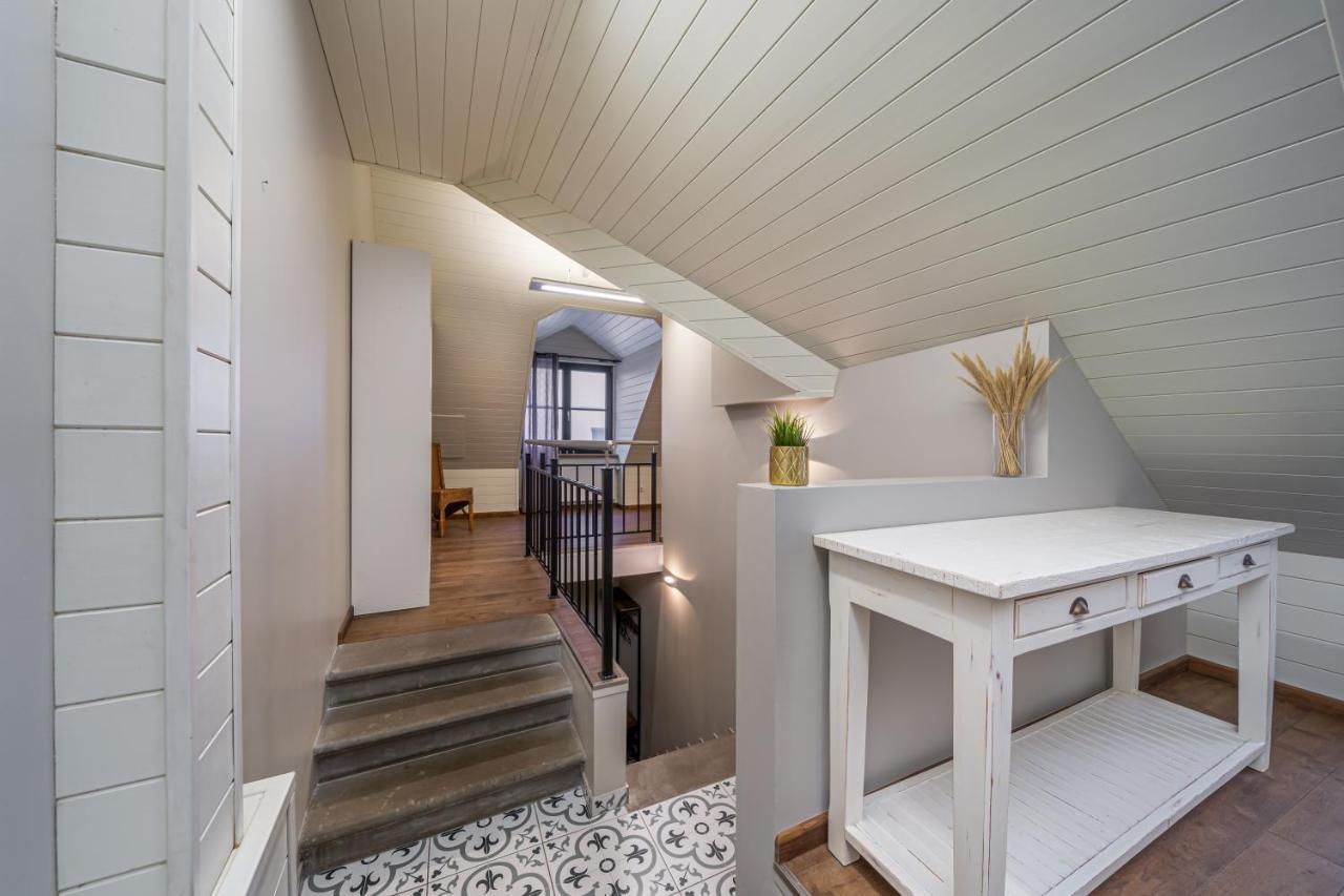 Enjoy Old Town Vibes In 1716 Laipu Residence With 4 Stylish Apartments And 1 Penthouse Riga Bagian luar foto