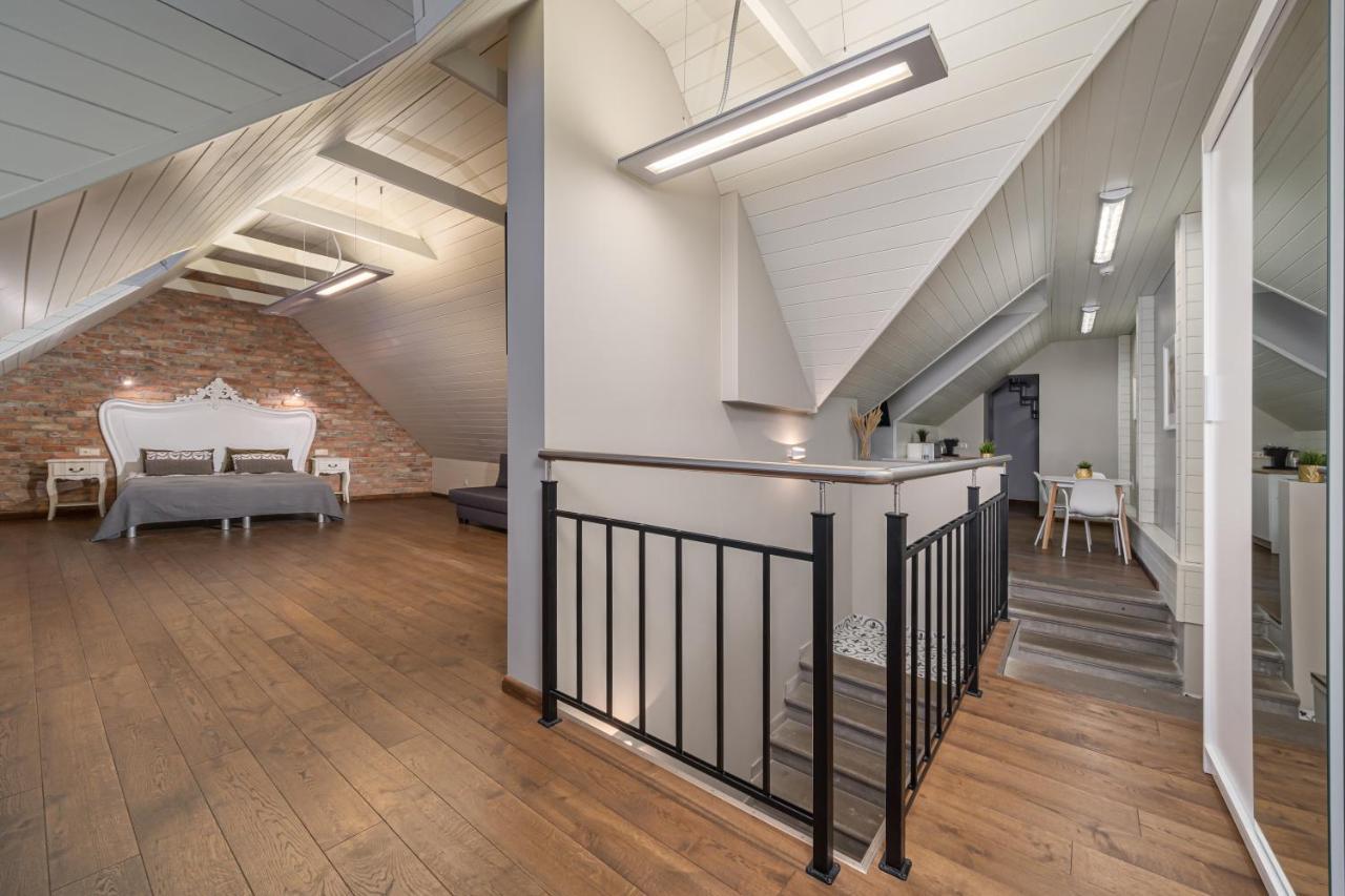 Enjoy Old Town Vibes In 1716 Laipu Residence With 4 Stylish Apartments And 1 Penthouse Riga Bagian luar foto